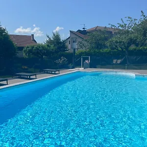 3* Hotel Logis La Thomasse